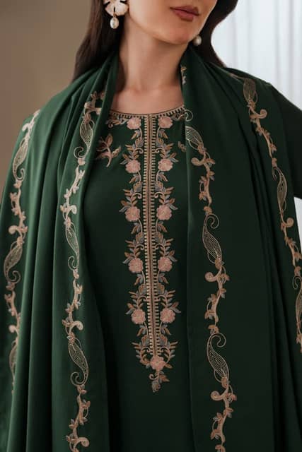 Batik Embroidered Dhanak 3PC (Design 5)