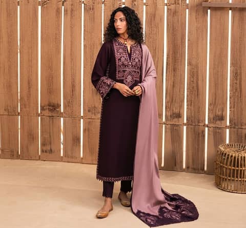Zarqash Heavy Embroidered Dhanak 3PC